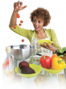 woopiewoman-in-kitchen-outline-445x600